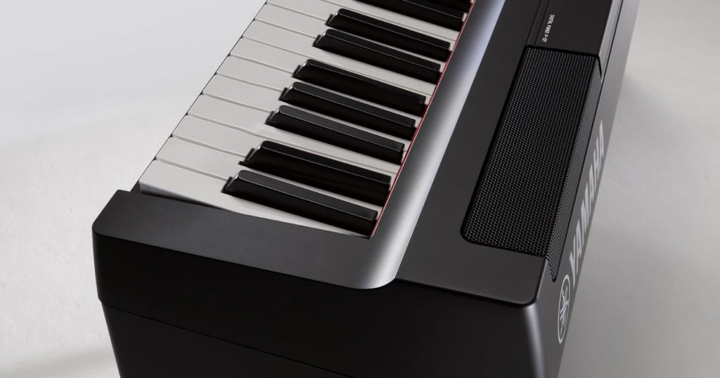 Piano numérique Yamaha P-121